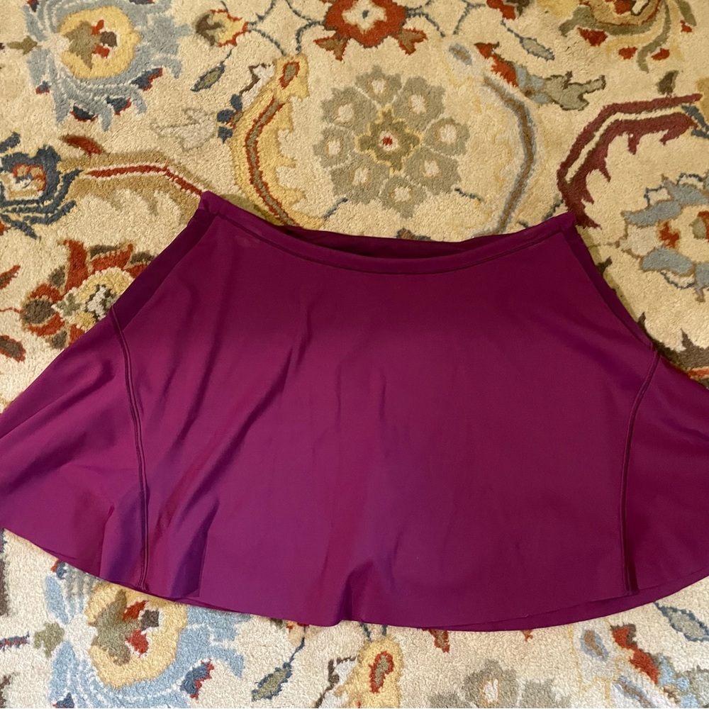 Athleta- Match Point Plum (Size L) Athletic Skort!